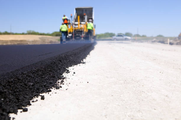 Best Driveway Paving Contractor  in Blossom, TX